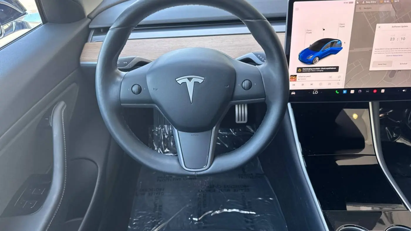 2018 Tesla Model 3 5YJ3E1EB5JF072359
