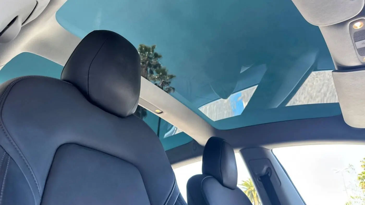 2018 Tesla Model 3 5YJ3E1EB5JF072359