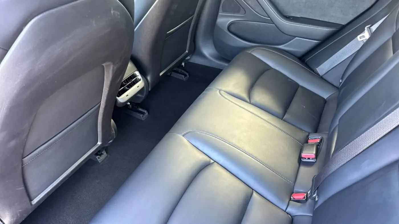 2018 Tesla Model 3 5YJ3E1EB5JF072359