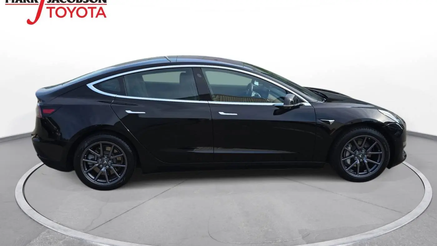 2019 Tesla Model 3 5YJ3E1EA1KF313214