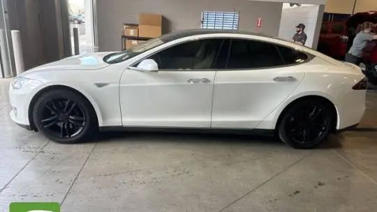 2013 Tesla Model S 5YJSA1CP8DFP27026