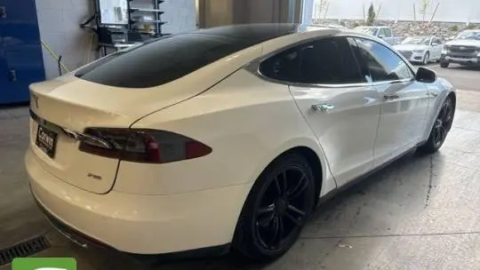 2013 Tesla Model S 5YJSA1CP8DFP27026