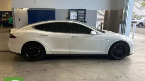 2013 Tesla Model S 5YJSA1CP8DFP27026