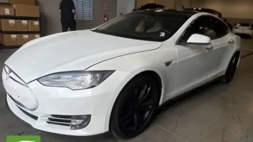 2013 Tesla Model S 5YJSA1CP8DFP27026
