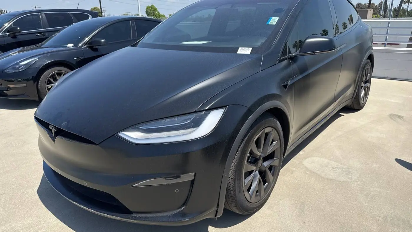 2023 Tesla Model X 7SAXCBE65PF380109