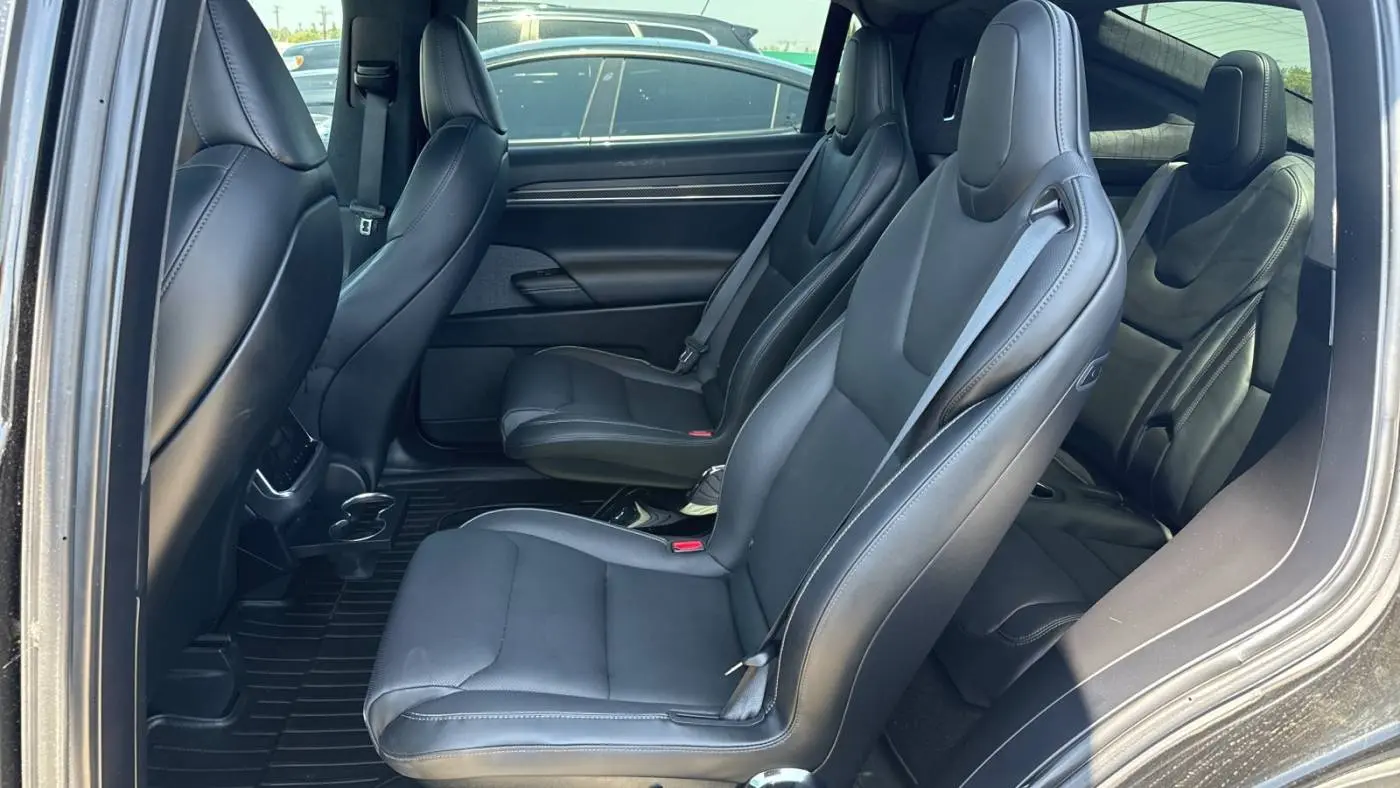 2023 Tesla Model X 7SAXCBE65PF380109