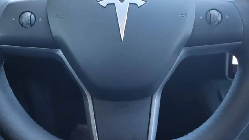 2025 Tesla Model Y 7SAYGDED6SF220929