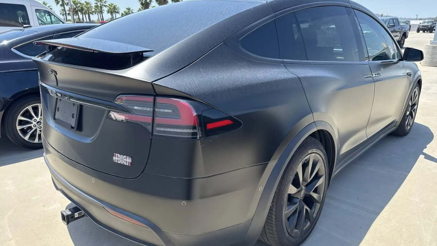 2023 Tesla Model X 7SAXCBE65PF380109