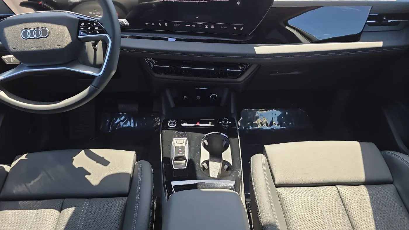 2025 Audi Q6 e-tron WA124BGF8SA016117