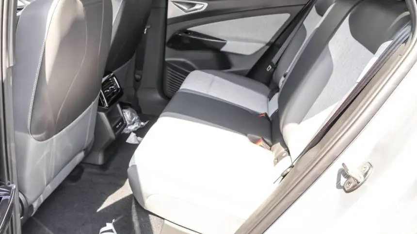 2025 Volkswagen ID.4 1V2DSPE87SC006185