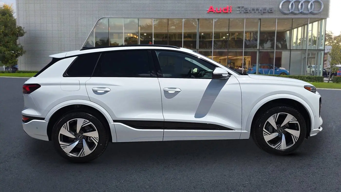 2025 Audi Q6 e-tron WA124BGF8SA016117