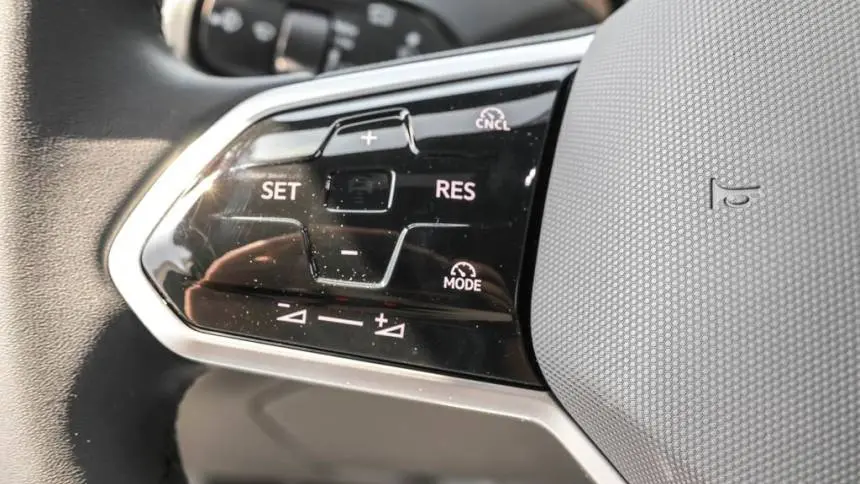 2025 Volkswagen ID.4 1V2DSPE87SC006185