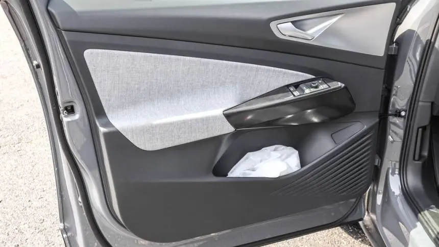2025 Volkswagen ID.4 1V2DSPE87SC006185