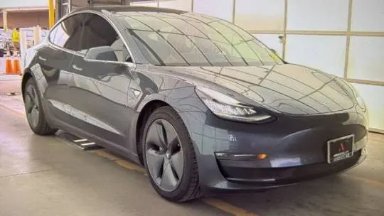 2018 Tesla Model 3 5YJ3E1EB8JF065986