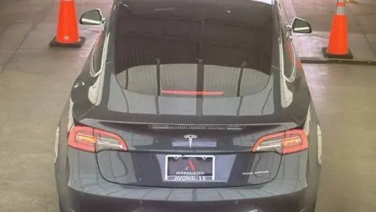 2018 Tesla Model 3 5YJ3E1EB8JF065986
