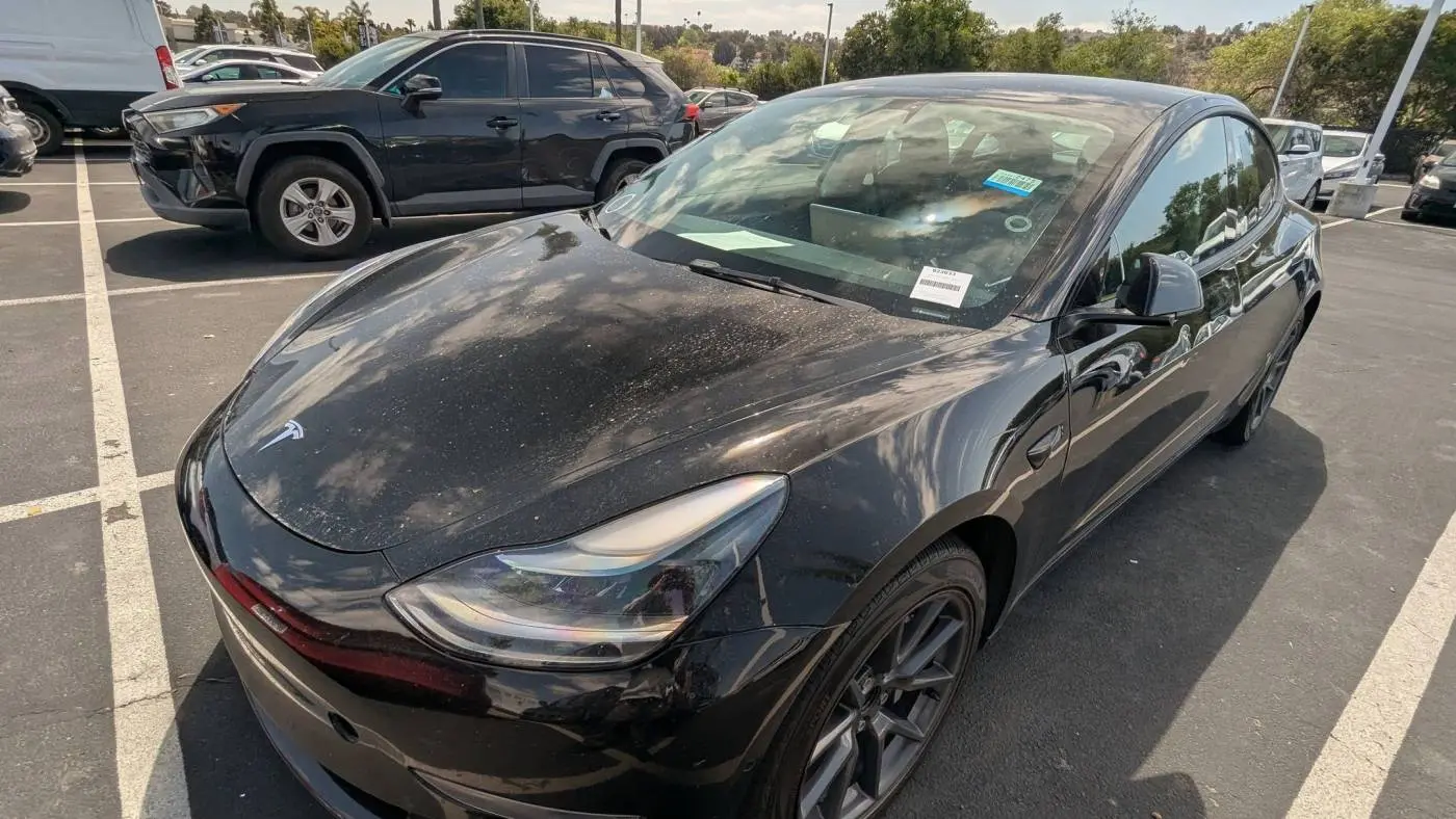 2022 Tesla Model 3 5YJ3E1EA6NF185301
