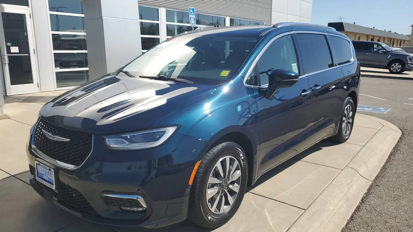 2021 Chrysler Pacifica 2C4RC1L79MR605966
