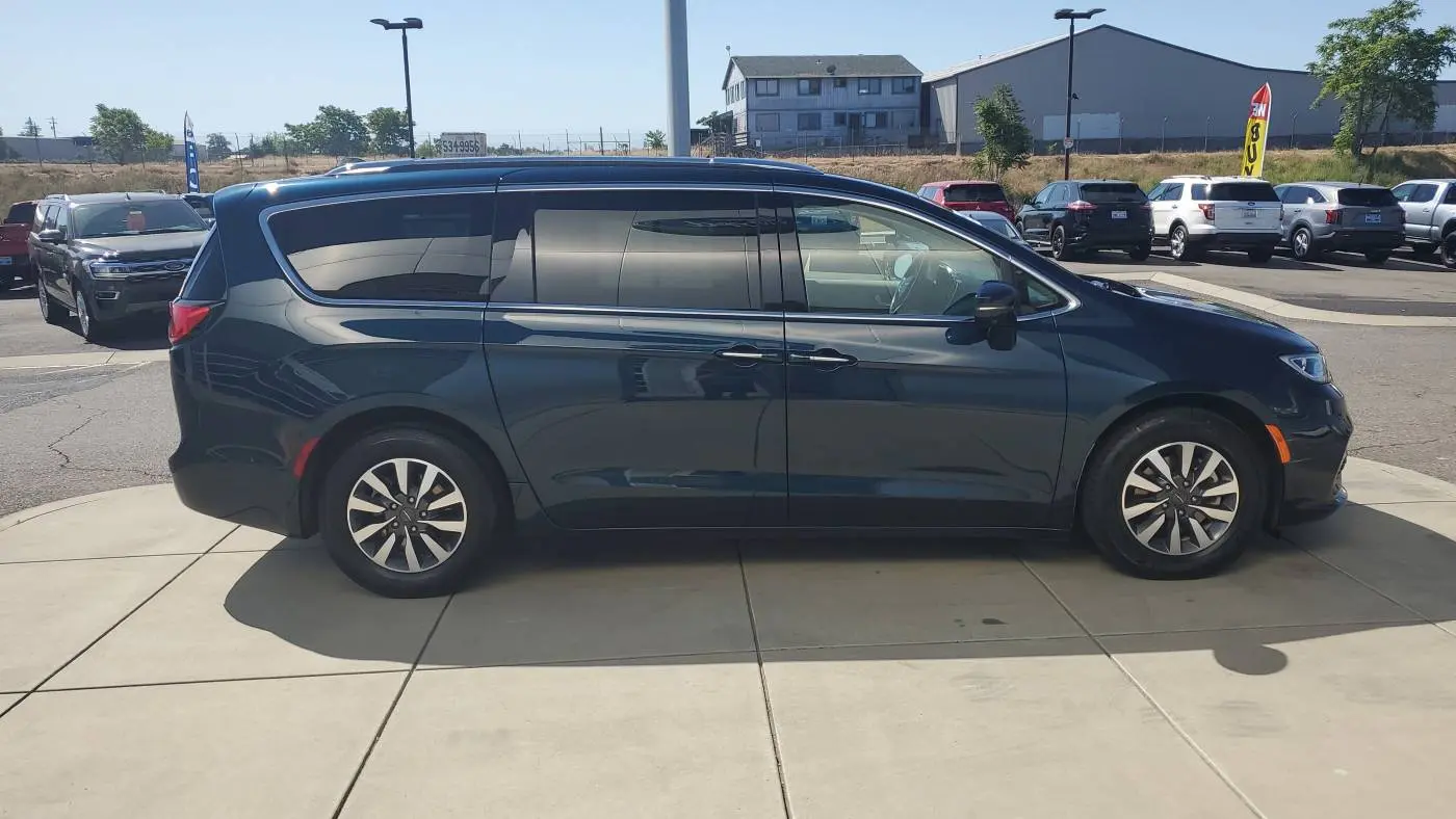 2021 Chrysler Pacifica 2C4RC1L79MR605966
