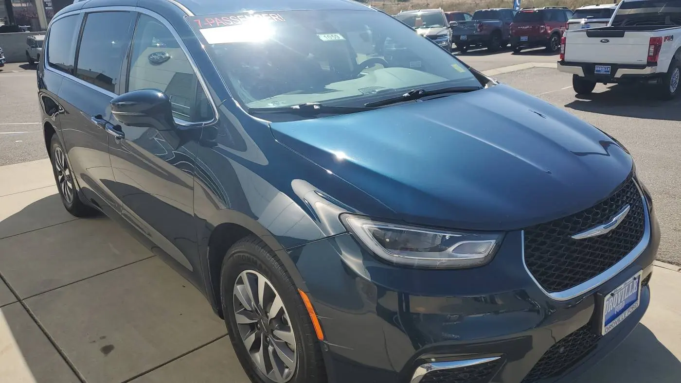 2021 Chrysler Pacifica 2C4RC1L79MR605966