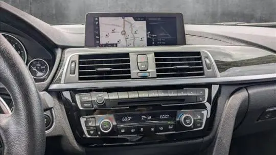 2018 BMW 3 Series WBA8E1C50JA165623