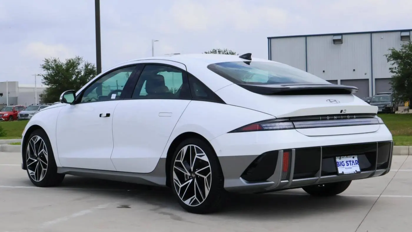 2023 Hyundai IONIQ 6 KMHM54AA9PA020846