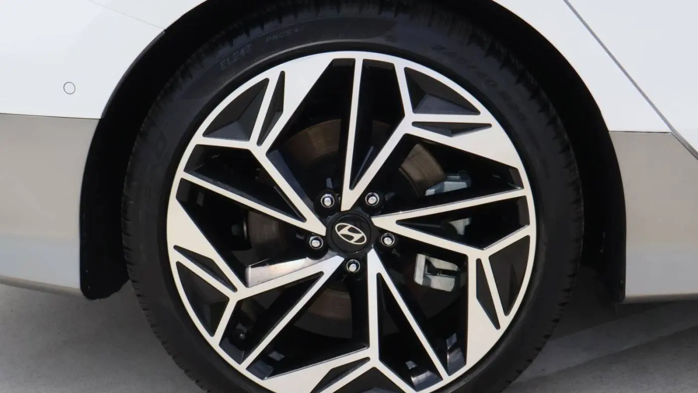 2023 Hyundai IONIQ 6 KMHM54AA9PA020846