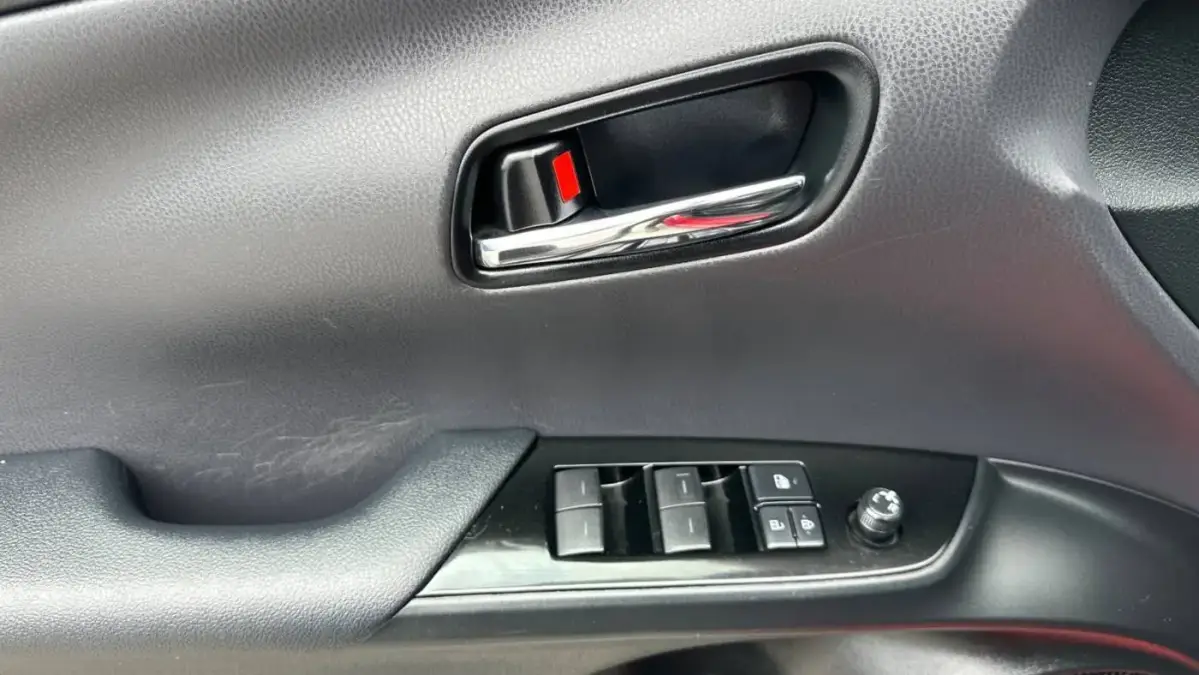2020 Toyota Prius Prime - Images - 11