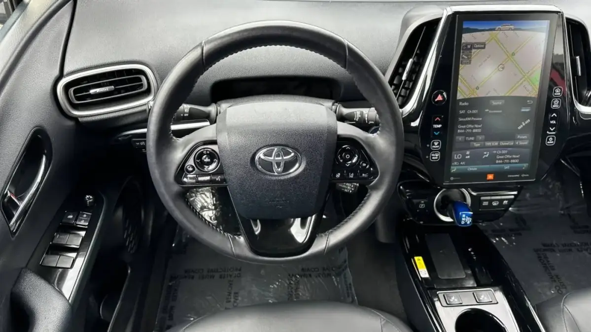 2020 Toyota Prius Prime - Images - 15
