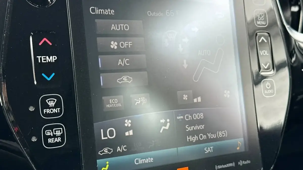 2020 Toyota Prius Prime - Images - 22