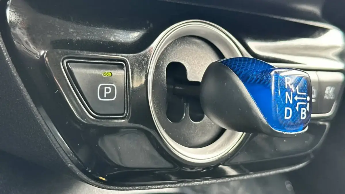 2020 Toyota Prius Prime - Images - 23