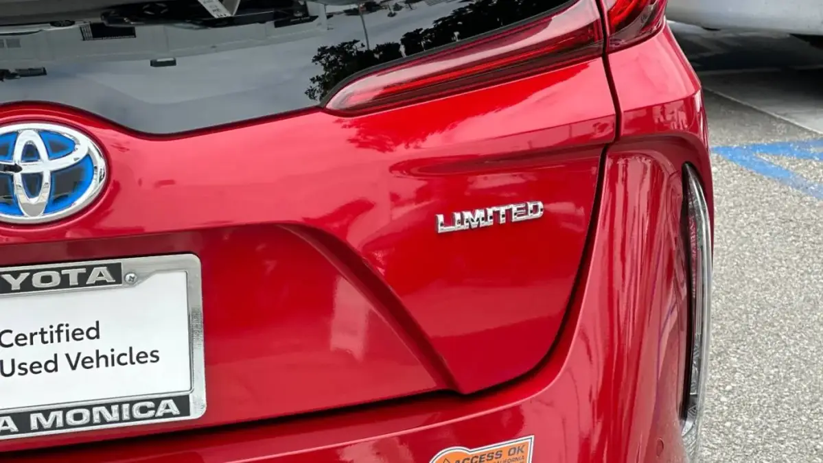 2020 Toyota Prius Prime - Images - 28