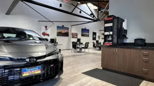 2020 Toyota Prius Prime - Images - 32