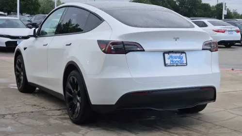 2021 Tesla Model Y 5YJYGAEE3MF252793