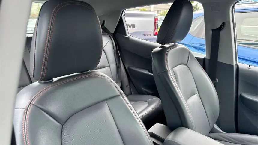 2018 Chevrolet Bolt 1G1FX6S08J4125126