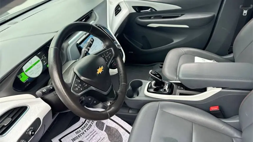 2018 Chevrolet Bolt 1G1FX6S08J4125126