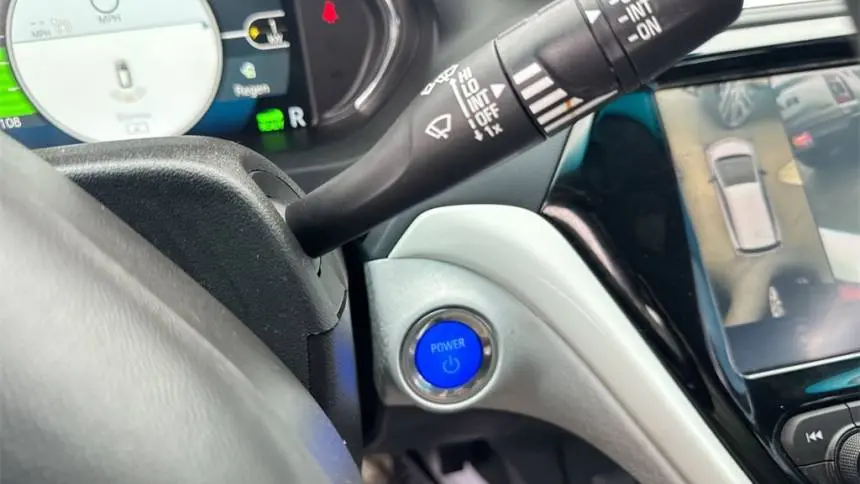 2018 Chevrolet Bolt 1G1FX6S08J4125126
