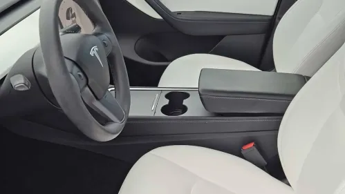 2021 Tesla Model Y 5YJYGAEE3MF252793