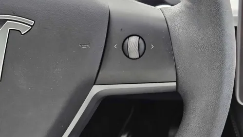 2021 Tesla Model Y 5YJYGAEE3MF252793