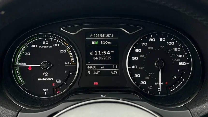 2016 Audi A3 Sportback e-tron WAUTPBFF0GA086783