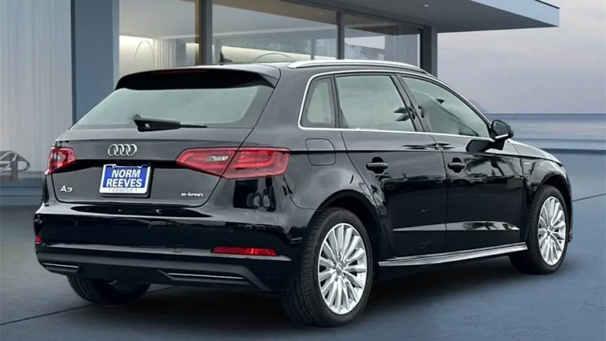 2016 Audi A3 Sportback e-tron WAUTPBFF0GA086783