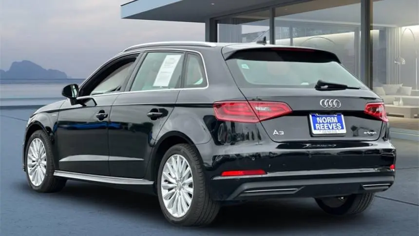 2016 Audi A3 Sportback e-tron WAUTPBFF0GA086783