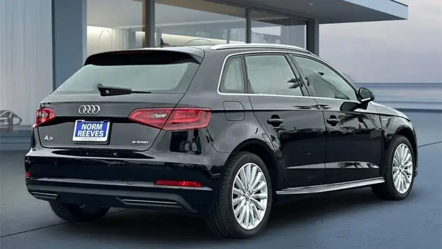 2016 Audi A3 Sportback e-tron - Images - 3