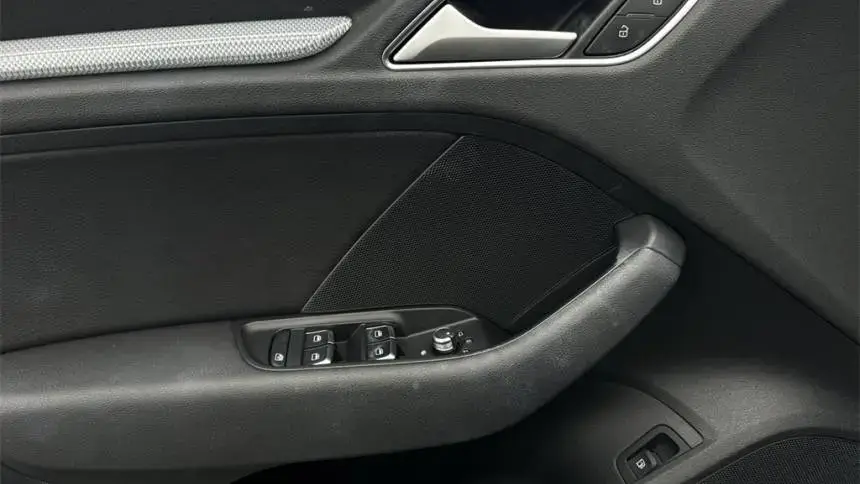 2016 Audi A3 Sportback e-tron - Images - 10