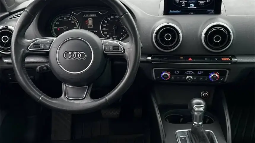 2016 Audi A3 Sportback e-tron - Images - 13