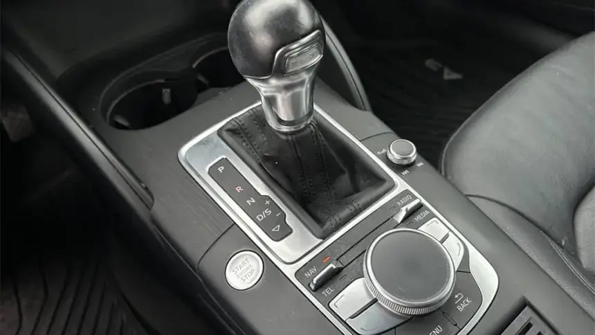 2016 Audi A3 Sportback e-tron - Images - 21