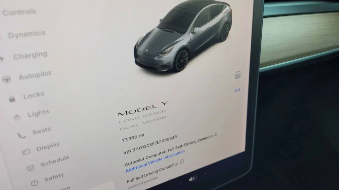 2020 Tesla Model Y 5YJYGDEE7LF059546