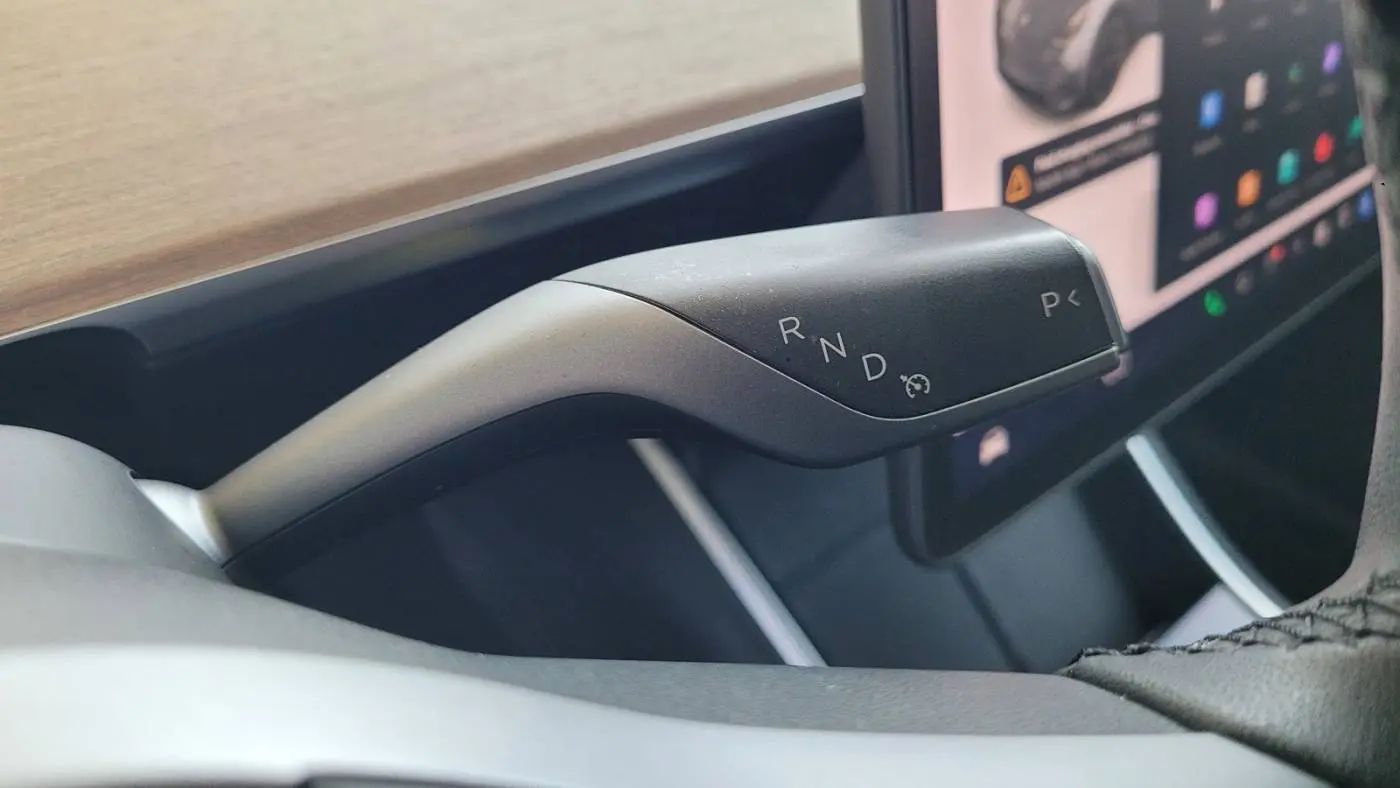 2020 Tesla Model Y 5YJYGDEE7LF059546