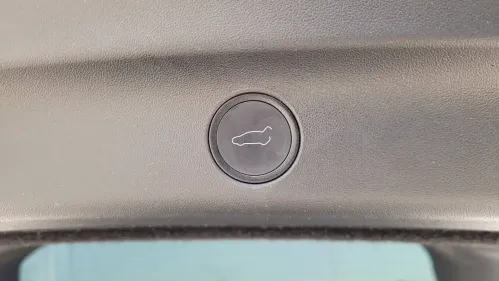 2020 Tesla Model Y 5YJYGDEE7LF059546