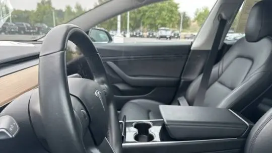 2019 Tesla Model 3 5YJ3E1EA4KF406437