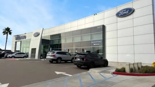 2017 Ford Focus 1FADP3R47HL343618